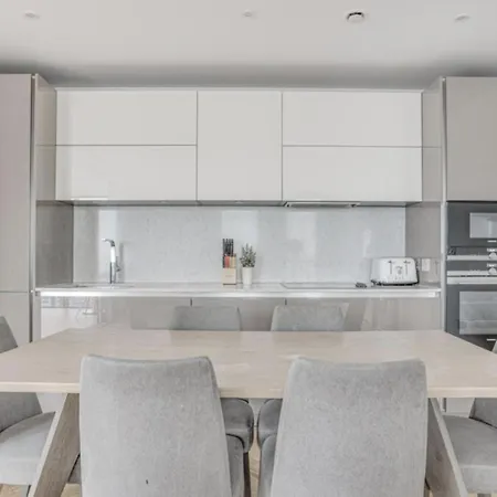 Luxury Apartment With Iconic London Views - London Eye, Big Ben, And Battersea Power Station Exterior photo