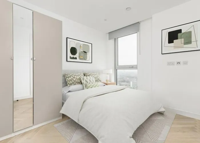 Luxury Apartment With Iconic London Views - London Eye, Big Ben, And Battersea Power Station